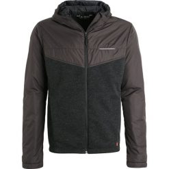 Kurtki outdoor i hardshell: Vaude TIRANO Kurtka przeciwdeszczowa phantom black