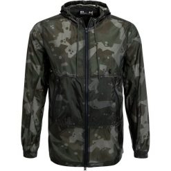 Kurtki outdoor i hardshell: Under Armour COURTSIDE Wiatrówka olive