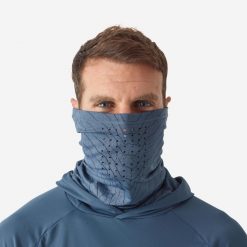 Komin wędkarski 500 Anty-UV. Brązowe szaliki CAPERLAN, bez wzorów, z materiału. Za 39.99 zł.