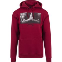 Mister Tee PRAY Bluza z kapturem ruby. Bluzy z kapturem marki Mister Tee, m, z bawełny, z kapturem. Za 169.00 zł.