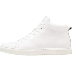 Kenneth Cole New York COLVIN Sneakersy wysokie white. Buty sportowe casual marki Kenneth Cole New York. W wyprzedaży za 503.30 zł.