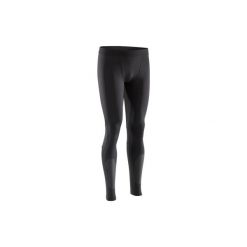 Legginsy trening siłowy 500 męskie. Legginsy długie sportowe marki Under Armour. W wyprzedaży za 44.99 zł.