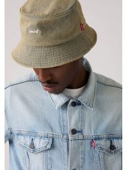 Levi's Kapelusz w kolorze beżowym rozmiar: M. Brązowe kapelusze Levi's®, bez wzorów, z bawełny. Za 56.99 zł.