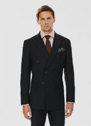 PAKO LORENTE – Dwurzędowa czarna marynarka garniturowa. Czarne garnitury Pako Lorente, do pracy, m, bez wzorów, z elastanu, biznesowe. Za 999.99 zł.