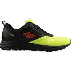Buty do biegania męskie OBMS100 - soczysta zieleń neon. Zielone buty do biegania 4F, bez wzorów, z gumy, bez zapięcia, do biegania. Za 349.99 zł.