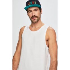 Tommy Jeans - T-shirt. Bezrękawniki Tommy Jeans. Za 139.90 zł.