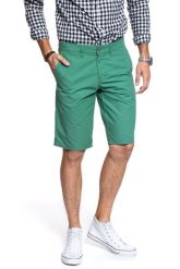 SPODENKI MUSTANG Classic Chino Short 1009613 6398. Zielone szorty Mustang, m, bez wzorów, z materiału. W wyprzedaży za 79.99 zł.