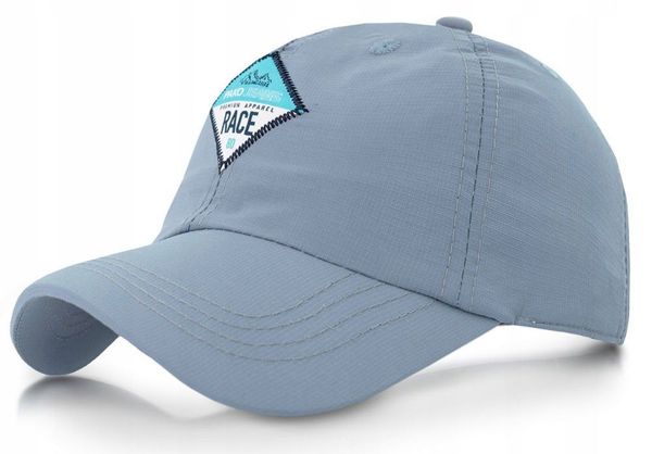 Lekka Czapka z Daszkiem z Szybkoschnącej Bawełny - Pako Jeans - Niebieska. Niebieskie czapki z daszkiem Pako Jeans, bez wzorów, z bawełny. Za 55.00 zł.