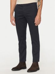 Bugatti Chinosy 4890 66347B Granatowy Slim Fit. Niebieskie eleganckie spodnie Bugatti, m, z bawełny. Za 319.99 zł.