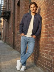 Kurtka bomberka - granatowy. Niebieskie kurtki Sinsay, l, bez wzorów, bez kaptura. Za 79.99 zł.