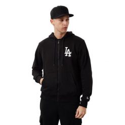Bluza Los Angeles Dodgers Essentials. Białe bluzy New Era, m, bez wzorów, bez kaptura. Za 315.50 zł.