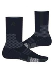 Under Armour Skarpety sportowe "Playmaker" w kolorze czarnym rozmiar: M. Czarne skarpety Under Armour, bez wzorów, z materiału. Za 70.90 zł.