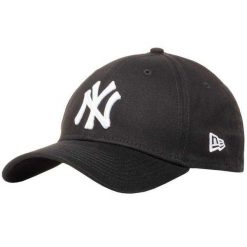 Czapka Z Daszkiem 39Thirty Classic New York Yankees. Czarne czapki z daszkiem New Era, bez wzorów, z materiału. Za 179.99 zł.