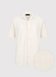 PAKO LORENTE - Ażurowa koszula męska z krótkim rękawem ecru. Koszule Pako Lorente, na wiosnę, l, w ażurowe wzory, z bawełny, bez kołnierzyka, bez ramiączek. Za 99.99 zł.