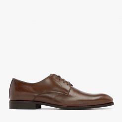 Brązowe półbuty męskie ANDREW. Brązowe eleganckie półbuty Ryłko, bez wzorów, ze skóry, bez obcasa, bez zapięcia. Za 529.99 zł.