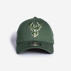 Czapka z daszkiem do koszykówki NBA New Era Milwaukee Bucks. Czapki z daszkiem New Era, z aplikacjami, z bawełny. Za 119.99 zł.