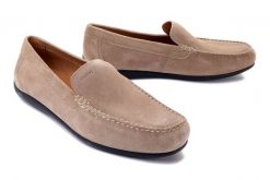 GEOX U020WA 00022 C5004 sand, mokasyny męskie. Brązowe mokasyny Geox, bez wzorów, ze skóry, bez obcasa, bez zapięcia. Za 300.93 zł.