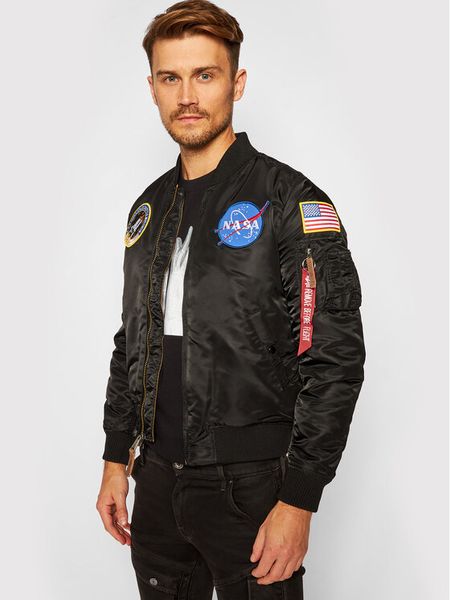 Alpha Industries Kurtka bomber Nasa 166107 Czarny Regular Fit. Czarne kurtki Alpha Industries, m, bez wzorów, z syntetyku, bez kaptura. Za 489.99 zł.