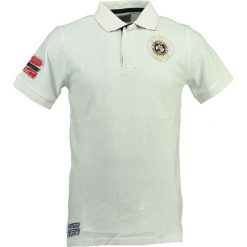 Koszulka polo "Kaytoo" w kolorze białym. Koszulki polo marki Geographical Norway Men, z haftami, z bawełny, polo, z krótkim rękawem. W wyprzedaży za 86.95 zł.