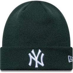 Czapka zimowa New Era League Essential New York Yankees dark green/white. Zielone czapki zimowe New Era, bez wzorów. Za 119.99 zł.