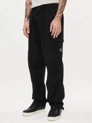 Calvin Klein Jeans Spodnie materiałowe J30J325116 Czarny Straight Fit. Czarne spodnie materiałowe Calvin Klein Jeans, m, bez wzorów, z bawełny. Za 259.99 zł.