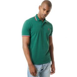 Koszulka polo w kolorze ciemnozielonym. Bezrękawniki marki Jimmy Sanders. W wyprzedaży za 79.95 zł.