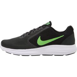 Nike Performance REVOLUTION 3 Obuwie do biegania treningowe anthracite/green strikeblackwhite. Buty treningowe marki Nike Performance. W wyprzedaży za 160.30 zł.