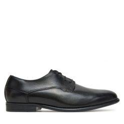 Półbuty Lasocki. Czarne eleganckie półbuty Lasocki, bez wzorów, bez obcasa, bez zapięcia. Za 249.99 zł.