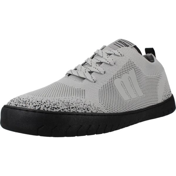 Buty MTNG 84801M Szary. Szare buty trekkingowe mtng, bez wzorów, z tkaniny, bez zapięcia, trekkingowe. Za 208.99 zł.