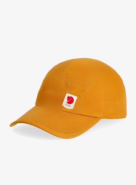 Czapka z daszkiem Fjallraven High Coast Lite Cap. Brązowe czapki z daszkiem Fjällräven, bez wzorów, z materiału. Za 270.99 zł.