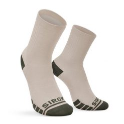 Skarpetki gravel Kolarstwo Siroko GS1 Beige. Brązowe skarpety SIROKO, bez wzorów, z tkaniny. Za 72.00 zł.