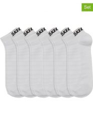 Skechers Skarpety sportowe (8 par) w kolorze białym rozmiar: 39-42. Białe skarpetki sportowe Skechers, bez wzorów, z materiału. Za 56.66 zł.