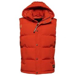 Kurtka bez rękawów z kapturem Superdry Everest. Brązowe kurtki Superdry, na zimę, s, z aplikacjami, z materiału, z kapturem. Za 559.10 zł.