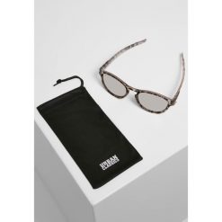 Okulary przeciwsłoneczne Urban Classics 106 uc. Szare okulary przeciwsłoneczne Urban Classics. W wyprzedaży za 34.50 zł.