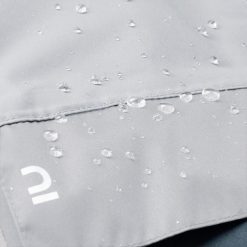 Ponczo na rower miejski Btwin 540 przeciwdeszczowe odblaskowe PPE. Niebieskie kurtki przeciwdeszczowe B'TWIN, xl, bez wzorów, z materiału, bez kaptura. W wyprzedaży za 139.99 zł.