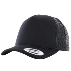 Czapka Z Daszkiem Foam Curved Peak Trucker Cap. Czarne czapki z daszkiem FLEXFIT, bez wzorów, z materiału. Za 49.99 zł.