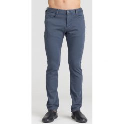 SZARE SPODNIE EMPORIO ARMANI. Szare jeansy Emporio Armani, m. Za 365.00 zł.
