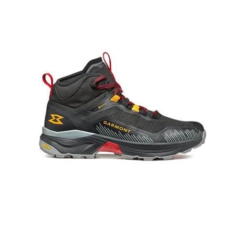 Buty trekkingowe męskie Garmont Engage Mid. Czarne buty trekkingowe Garmont, bez wzorów, z gore-texu, za kostkę, bez zapięcia, trekkingowe, gore-tex. Za 846.95 zł.