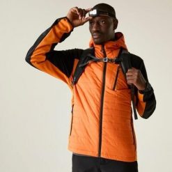 Męska kurtka pikowana Mountaineer Softshell. Czarne kurtki softshell Dare 2B, m, bez wzorów, z poliesteru, bez kaptura. Za 699.99 zł.