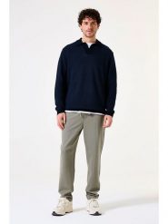 Garcia Spodnie w kolorze khaki rozmiar: L. Brązowe spodnie materiałowe Garcia, na co dzień, l, bez wzorów, z materiału. Za 127.35 zł.