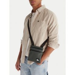 Saszetka Quiksilver. Szare saszetki i nerki Quiksilver, bez wzorów, małe, bez dodatków. Za 69.99 zł.