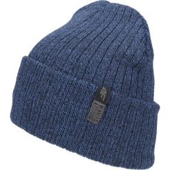 Czapka męska CAM252 - granatowy melanż. Niebieskie czapki zimowe marki 4F, melanż. W wyprzedaży za 39.99 zł.