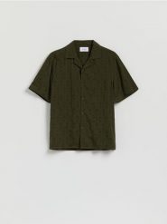 Koszula regular fit ze strukturalnej tkaniny - zielony. Zielone koszule Reserved, l, bez wzorów, z bawełny, bez kołnierzyka, bez ramiączek. Za 119.99 zł.