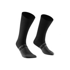 Skarpetki Mavic Essential High. Czarne skarpety MAVIC, bez wzorów. Za 124.00 zł.