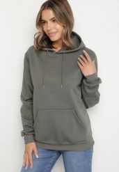 Zielona Bluza z Kapturem i Kangurkową Kieszenią Envila. Zielone bluzy z kapturem Born2be, l, bez wzorów, z jeansu, z kapturem. Za 59.99 zł.