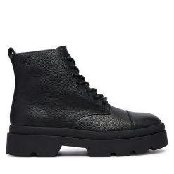 Trapery Calvin Klein. Czarne trapery CALVIN KLEIN, bez zapięcia. Za 799.99 zł.
