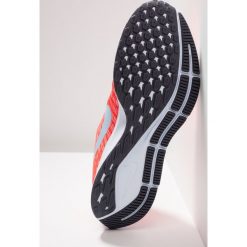 Nike Performance AIR ZOOM PEGASUS 35 Obuwie do biegania treningowe bright crimson/gridiron/gym red. Buty do biegania marki Nike Performance, z materiału. W wyprzedaży za 399.20 zł.
