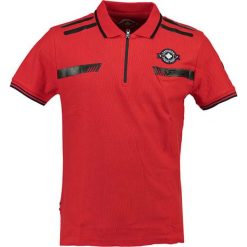 Koszulka polo "Kontass" w kolorze czerwonym. Koszulki polo marki Canadian Peak, z bawełny, z klasycznym kołnierzykiem, z krótkim rękawem. W wyprzedaży za 121.95 zł.