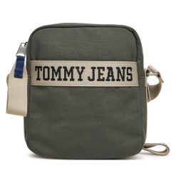 Saszetka Tommy Jeans. Brązowe saszetki i nerki Tommy Jeans, bez wzorów, z jeansu. Za 169.99 zł.