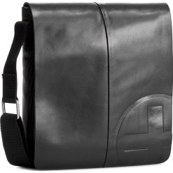 Saszetka STRELLSON - Jones 4010000120 Black 900. Saszetki i nerki marki Strellson. W wyprzedaży za 349.00 zł.